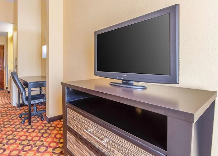 Quality Inn & Suites Montgomery East Carmichael Rd