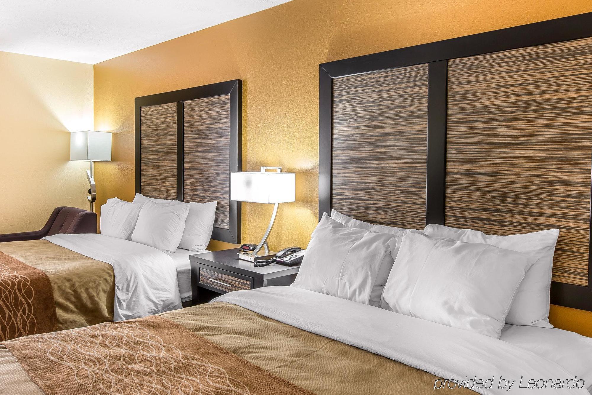 Quality & East Carmichael Rd Hotel 2*